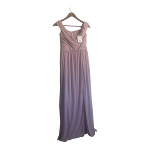 DB Studio Celebrate Dress

Size: 6